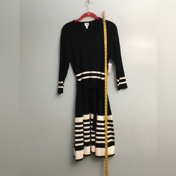 DressBarn dress - Picture 11 of 16